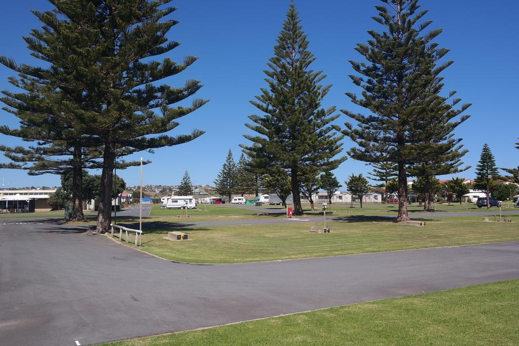 Hotel Moana Beach Tourist Park Exterior foto